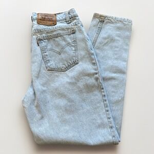 Vintage Levis 921 Jeans Womens 30 x 30 Tapered Leg Fit 90s Light Wash